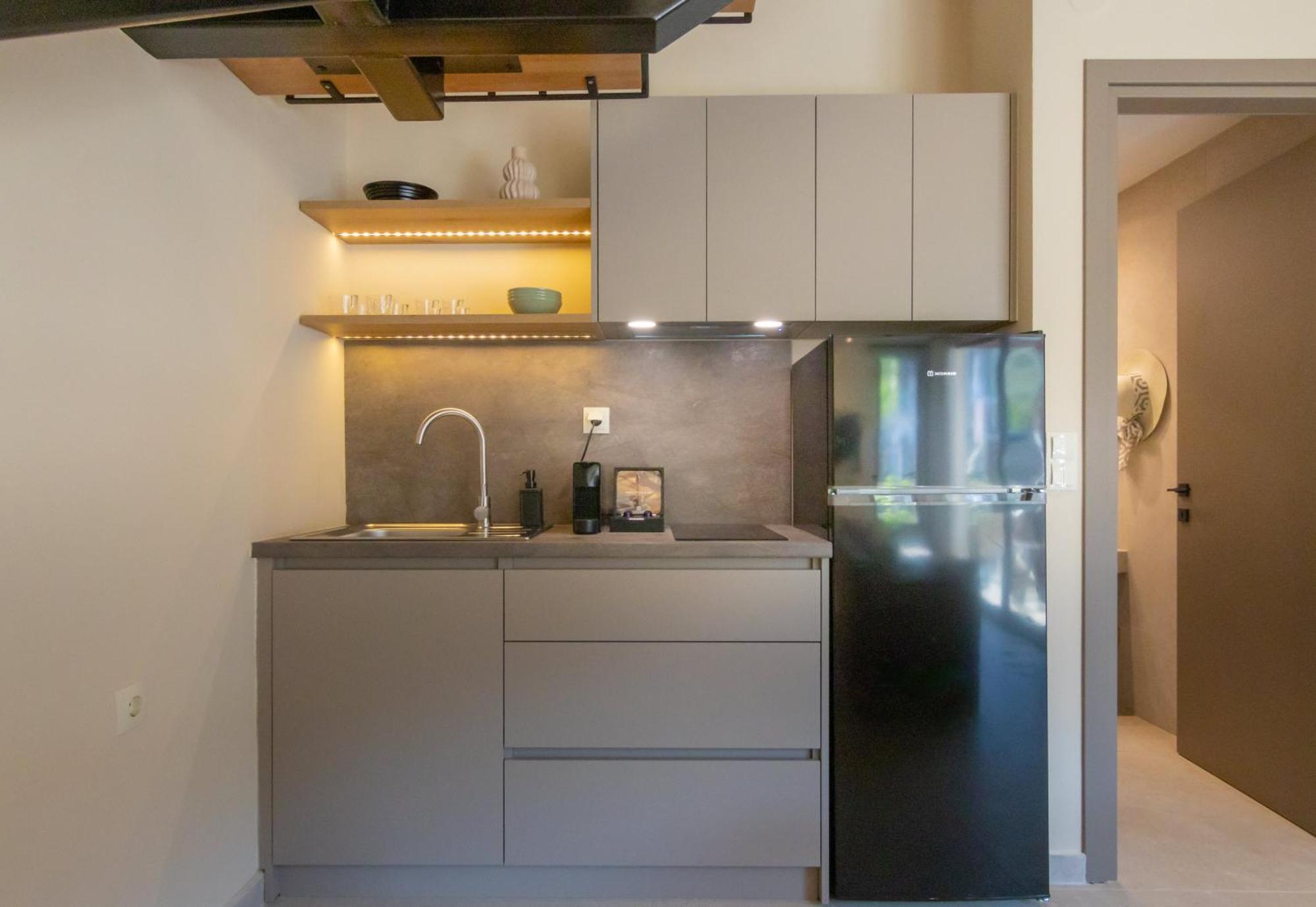 Ntinas Seaside Suites สกาลา โปเตมิอัส ภายนอก รูปภาพ